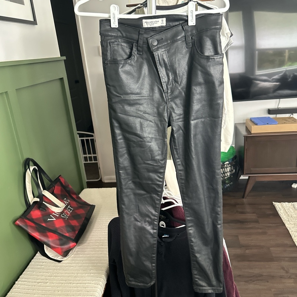 Abercrombie & Fitch Black Skinny Jeans